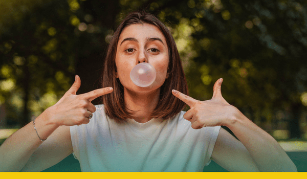 Os 7 hábitos do dia a dia que estão destruindo seus dentes, e ninguém te conta