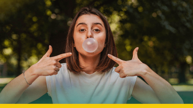 Os 7 hábitos do dia a dia que estão destruindo seus dentes, e ninguém te conta